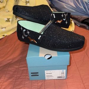 Brand New Women’s TOMS Alpargata Slip-Ons